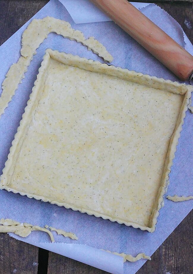 Приготовление - Простой пирог с сливочным сыром, мятой и огурцом - Шаг 3