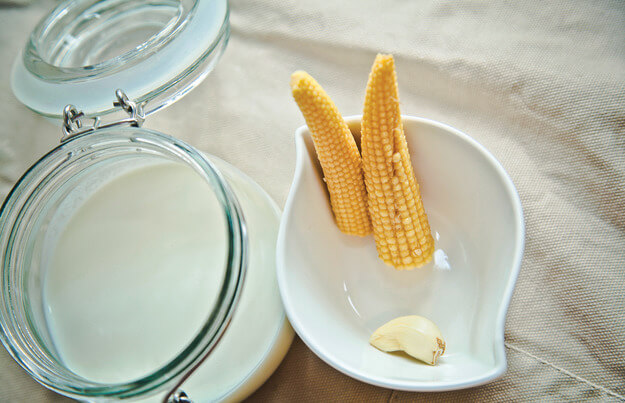 Приготовление - Оригинальный соус из козьего йогурта в домашних условиях - Шаг 1