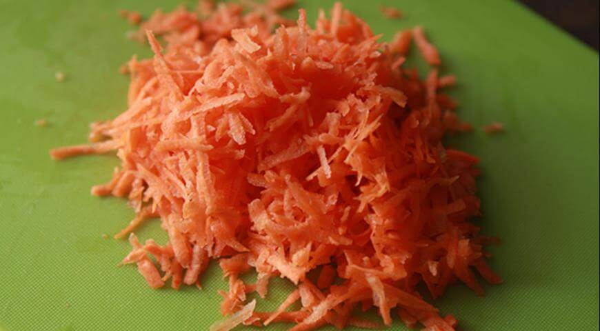 Приготовление - Простой и быстрый рецепт приготовления морковного пирога - Шаг 3