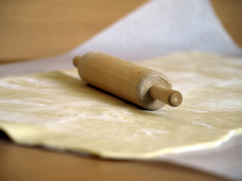 Приготовление - Простой слоеный пирог с сыром сулугуни - Шаг 1