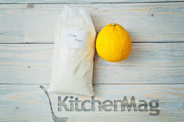 Приготовление - Домашние нежные сырники с соусом из свежей малины - Шаг 3