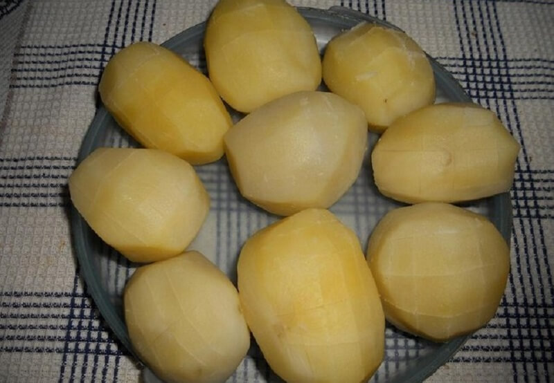 Приготовление - Необычная закуска из замороженного картофеля - Шаг 2