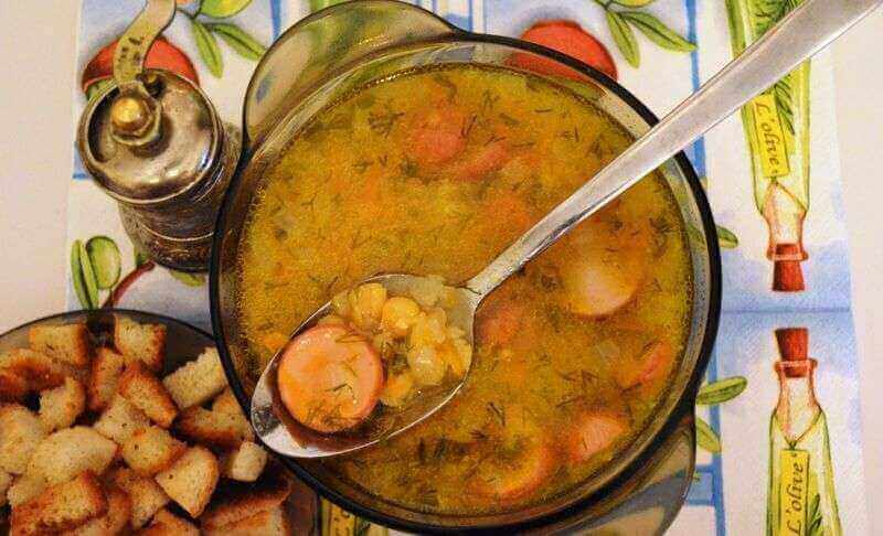 гороховый суп с охотничьими колбасками от Дарьи Донцовой