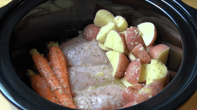 Куриное филе с овощами в мультиварке