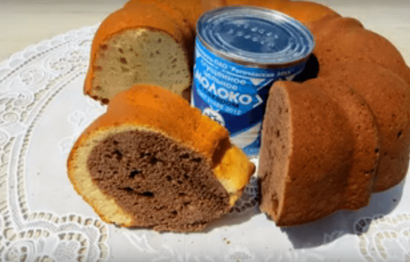 Пирог к чаю на сгущёном молоке