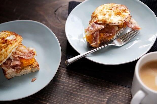 тост с яйцом