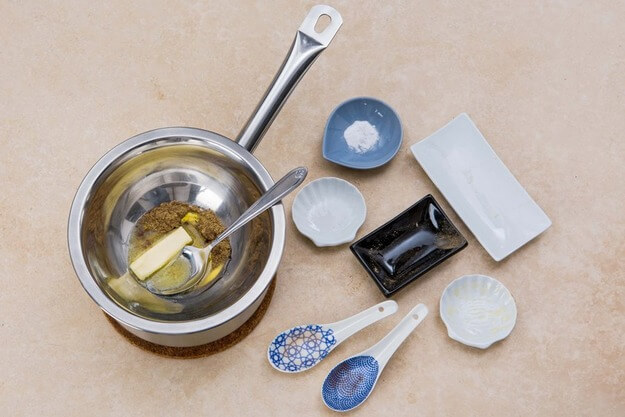 Приготовление - Ароматные медовые пряники в домашних условиях - Шаг 1