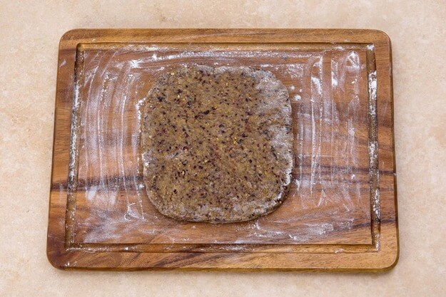 Приготовление - Ароматные медовые пряники в домашних условиях - Шаг 4