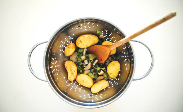 Приготовление - Картофельный крем-суп из белых грибов и спаржи - Шаг 5