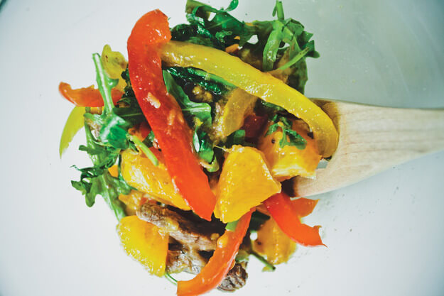 Приготовление - Сочная и нежная говядина с рукколой и апельсинами - Шаг 8