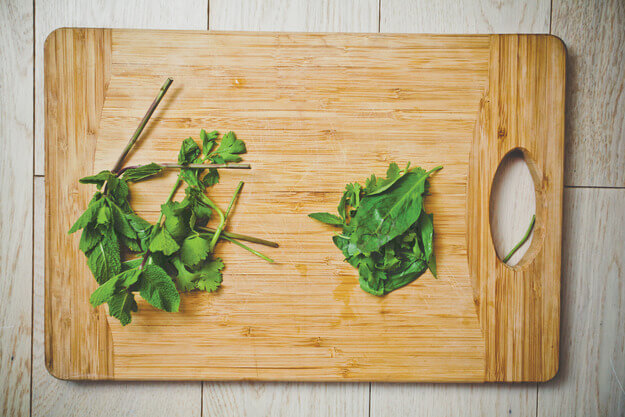 Приготовление - Спринг-роллы с морепродуктами, овощами и пряным соусом - Шаг 5