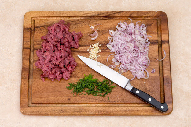 Приготовление - Как приготовить вкусный бефстроганов из говядины - Шаг 3