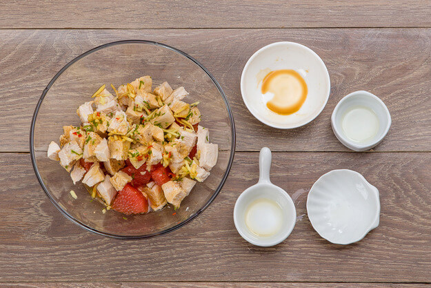 Приготовление - Быстрый тайский салат с курицей и грейпфрутом - Шаг 5