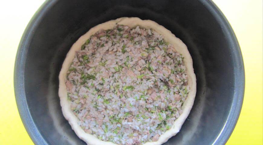 Приготовление - Рецепт пышного постного пирога с рыбой в мультиварке - Шаг 6