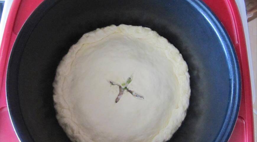 Приготовление - Рецепт пышного постного пирога с рыбой в мультиварке - Шаг 9
