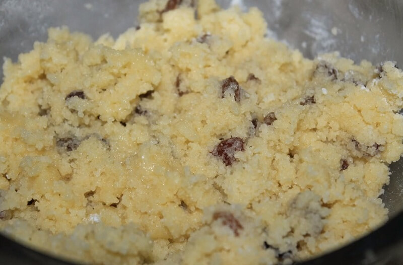 Приготовление - Ванильное песочное печенье с ореховой начинкой - Шаг 3