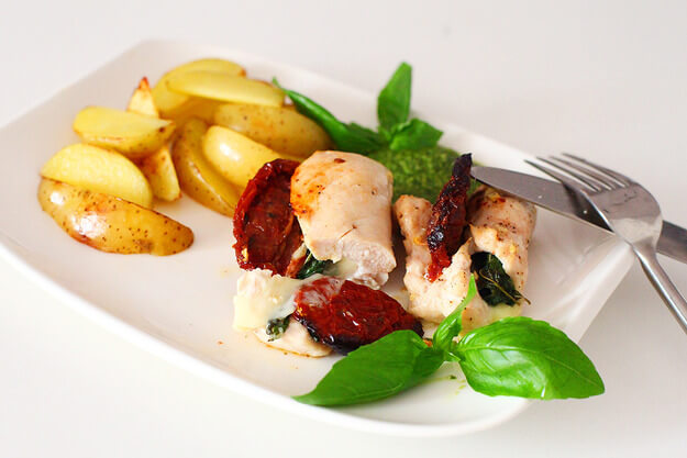 Приготовление - Нежные рулеты из мяса индейки с сыром - Шаг 8