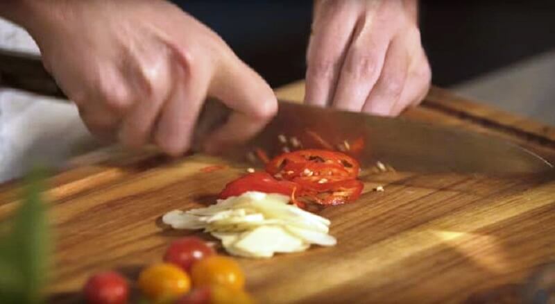 Приготовление - Как приготовить настоящую итальянскую пасту с сыром и базиликом - Шаг 1