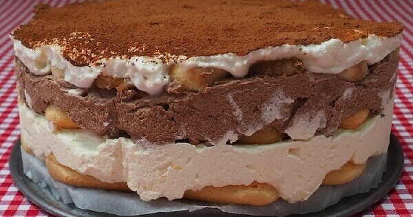 торт без выпечки с печенье савоярди и банана
