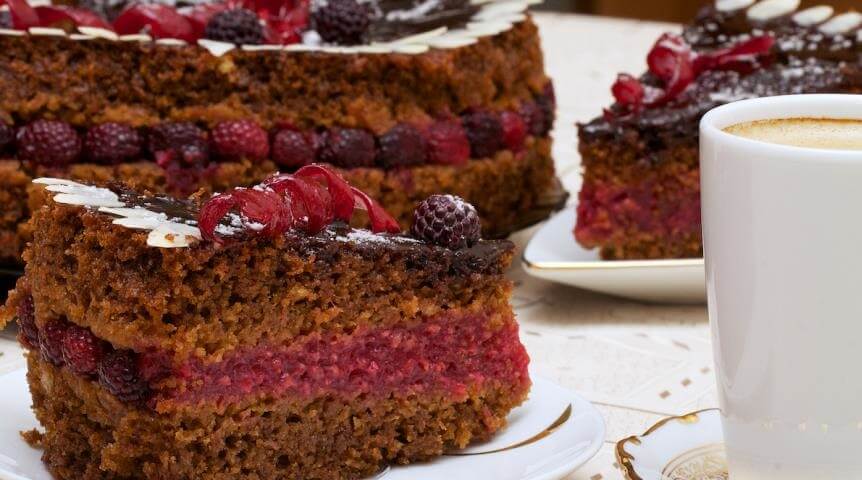 Как приготовить вкусный постный малиновый торт