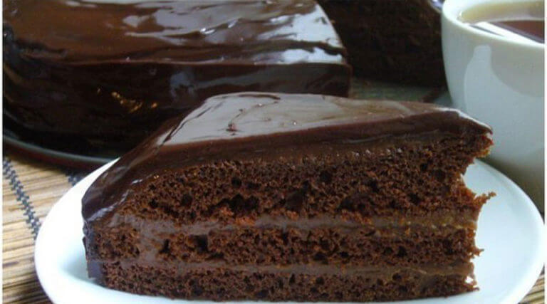Как быстро приготовить вкусный шоколадный торт: пошаговый рецепт