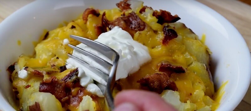 Необычный рецепт приготовления запеченного картофеля с сыром. Ты влюбишься в это блюдо с первого кусочка!