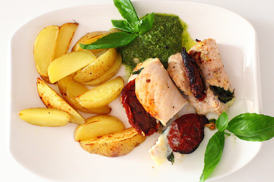 Нежные рулеты из мяса индейки с сыром