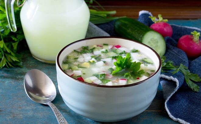 Окрошка на сыворотке: классический рецепт холодного супа