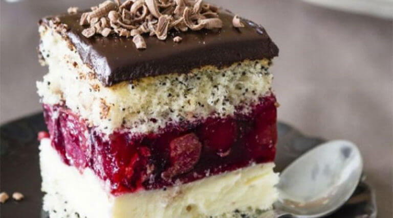 Потрясающе вкусный торт «Вишневая фантазия»
