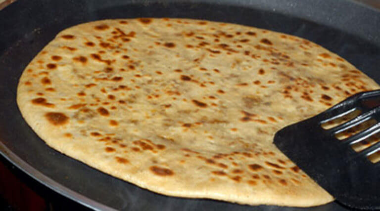 Рецепт приготовления быстрых сырных лепешек на сковороде