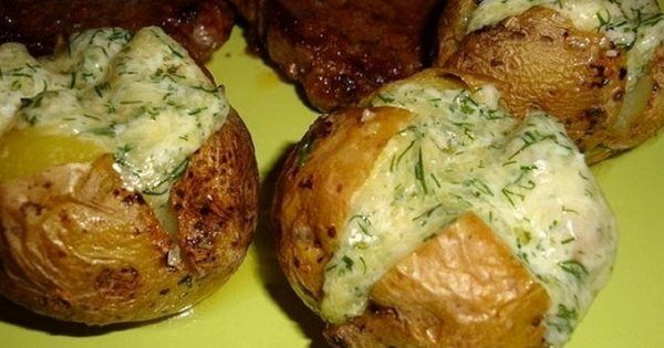 Рецепт приготовления изумительного запеченного картофеля с сыром