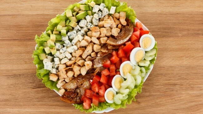 Рецепт традиционного американского салата кобб