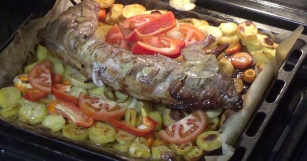 Самый доступный и вкусный деликатес! Кролик, запеченный на овощной подушке!