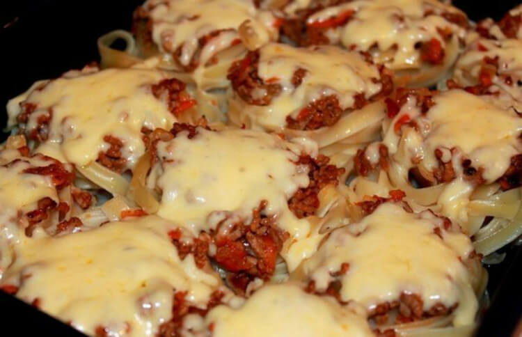Сочная вкуснятина под сырной корочкой… Обожаю пасту и всё с ней связанное!