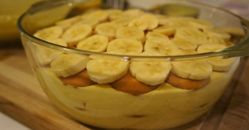 Банановый десерт из печенья без выпечки: пошаговый рецепт