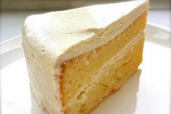 Дабл-творожный торт со сметанным кремом: простой рецепт