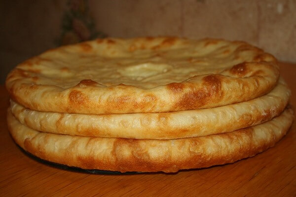 Домашнее тесто для осетинских пирогов: пошаговый рецепт