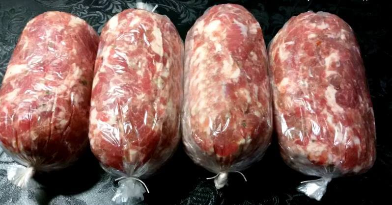 Домашняя колбаса из свинины: пошаговый рецепт с фото