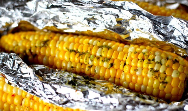 Как вкусно приготовить кукурузу в духовке
