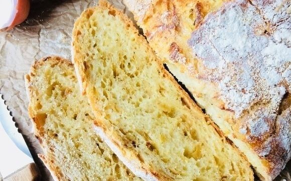 Как приготовить луковый хлеб без замеса в духовке