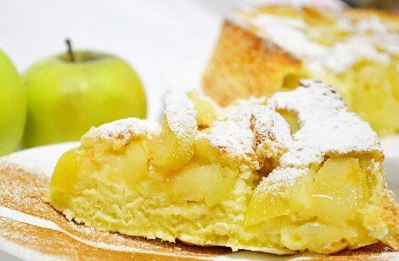 Рецепт вкусной шарлотки с яблоками и грушами на молоке