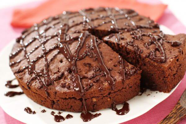 Шоколадный пирог с орехами: пошаговый рецепт