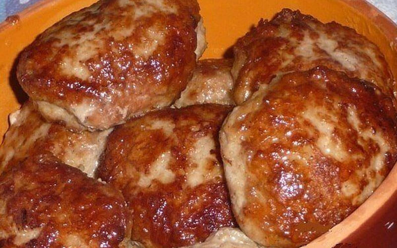 Пошаговый рецепт вкусных котлет из говядины и свинины