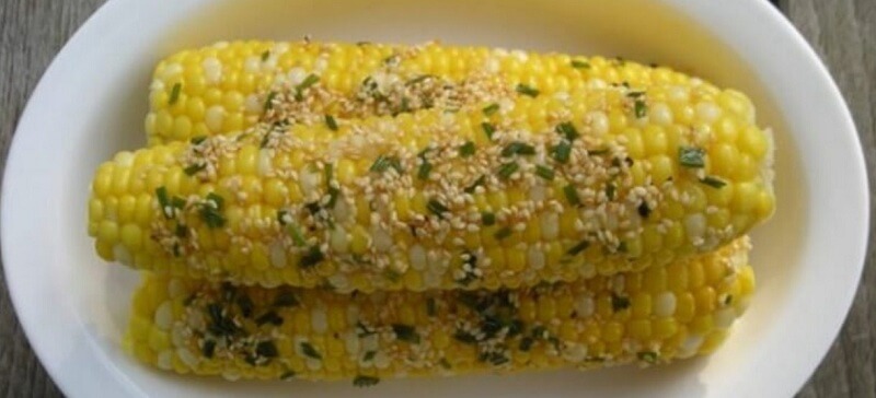 Запоминаем рецепты: как вкусно и правильно приготовить кукурузу!
