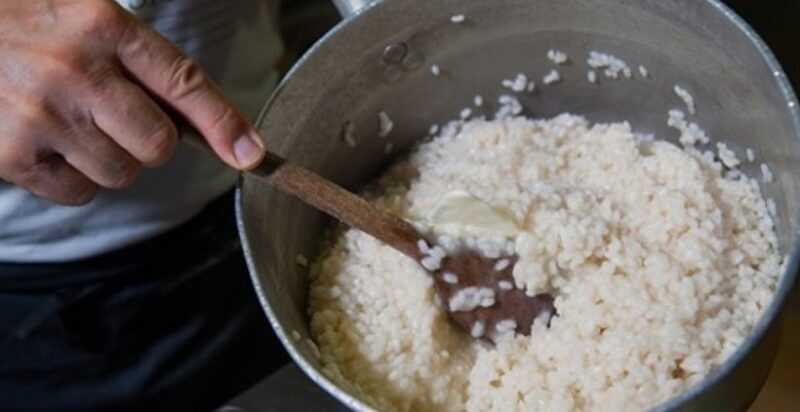 Как можно использовать рисовую крупу в быту